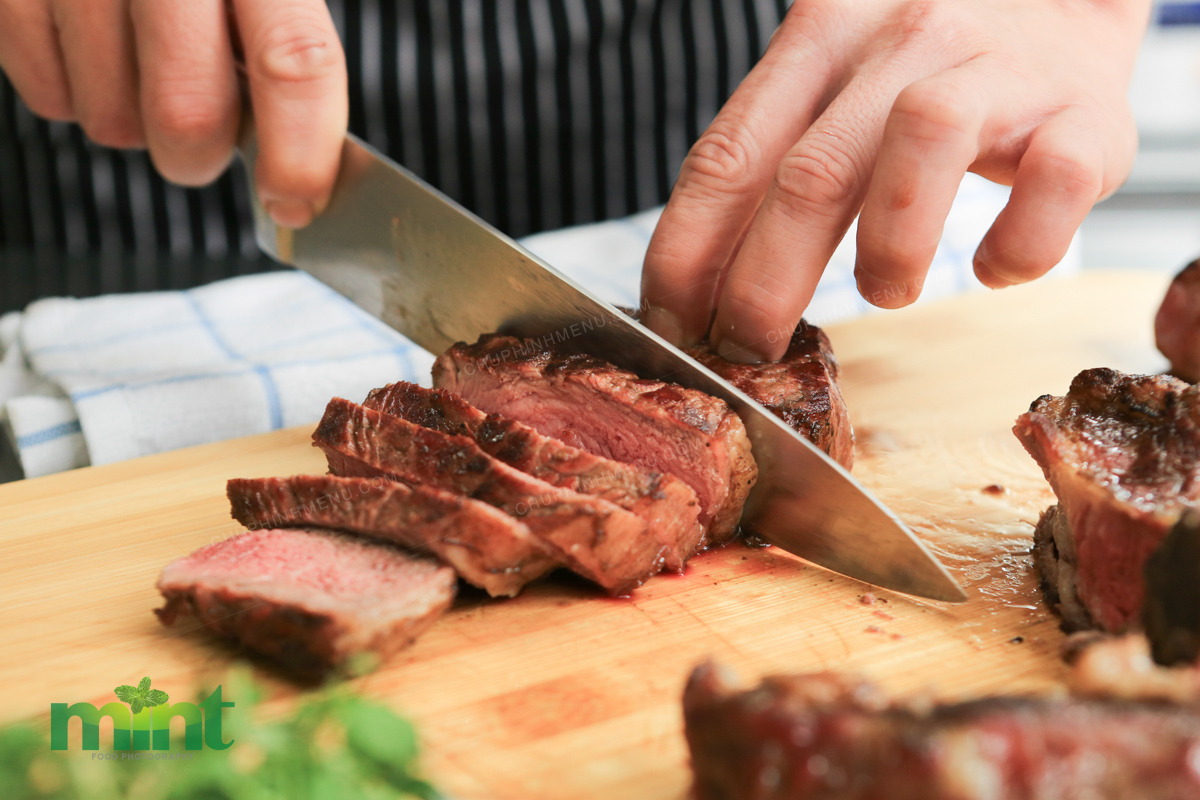 Tomahawk Beef Steak